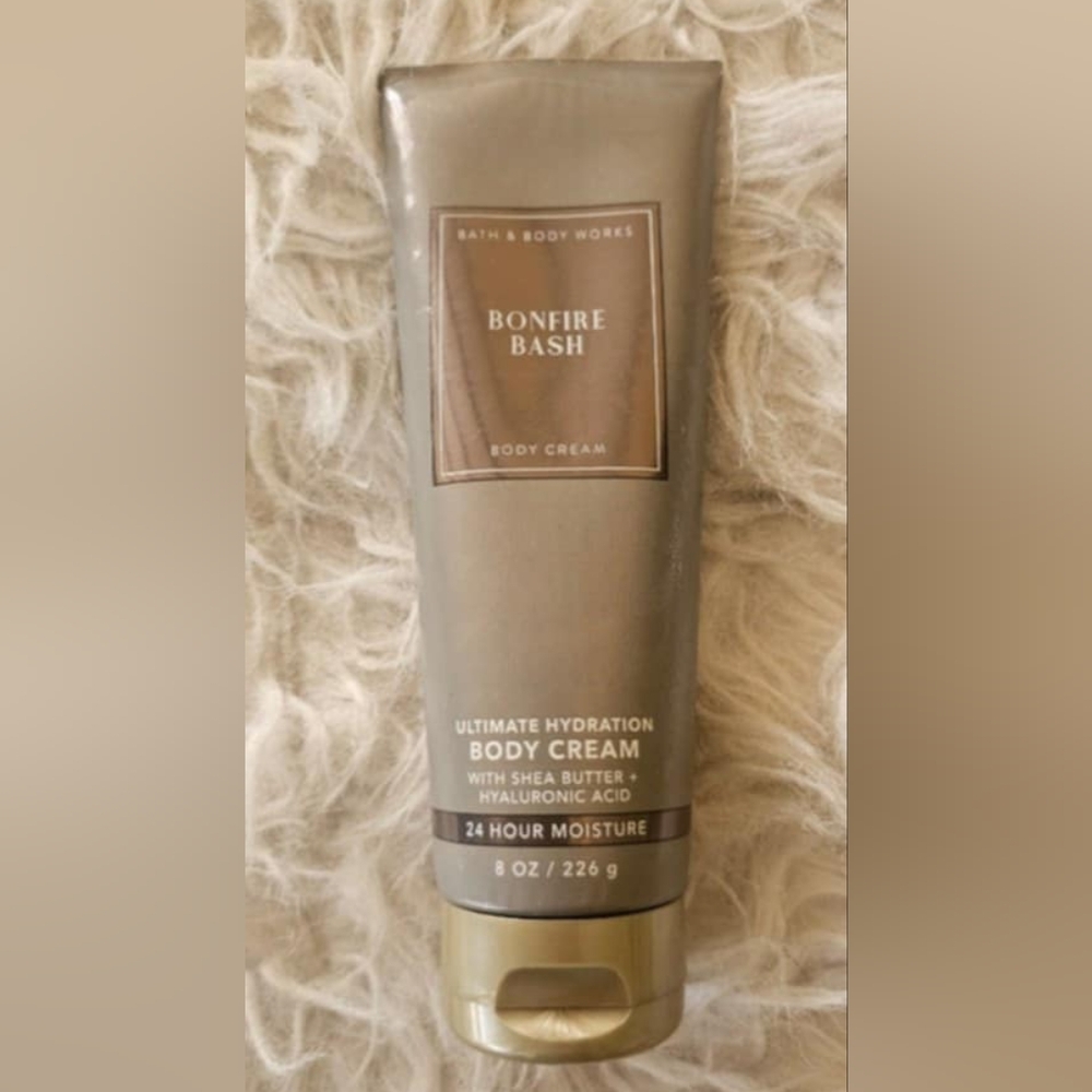 BATH & BODY WORKS BONFIRE BASH BODY CREAM